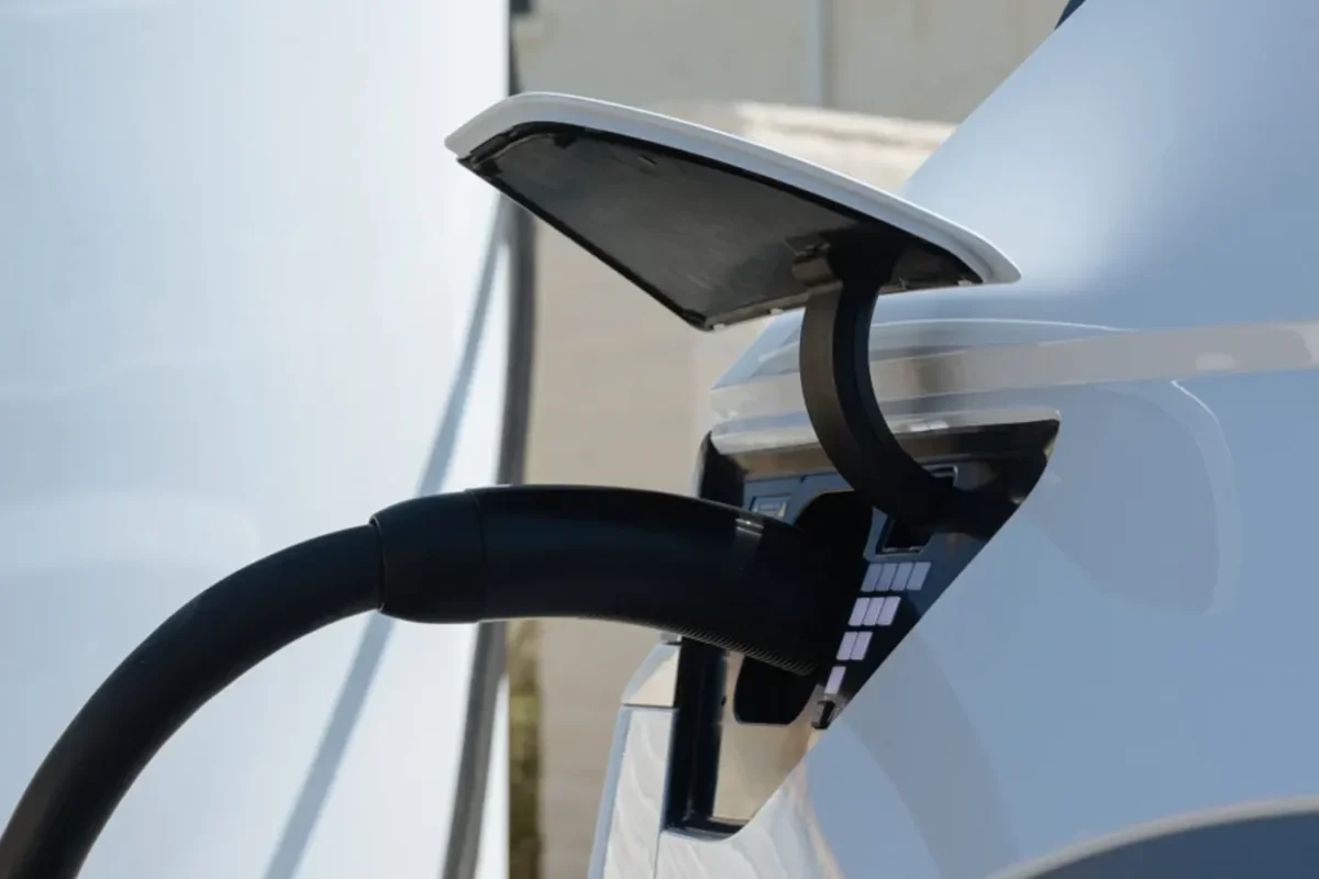 🚀 Hyundai Updated Bluelink App Simplifies EV Charging in 2025